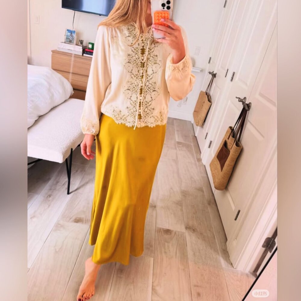 DÔEN  lucine lace-trimmed silk-satin blouse